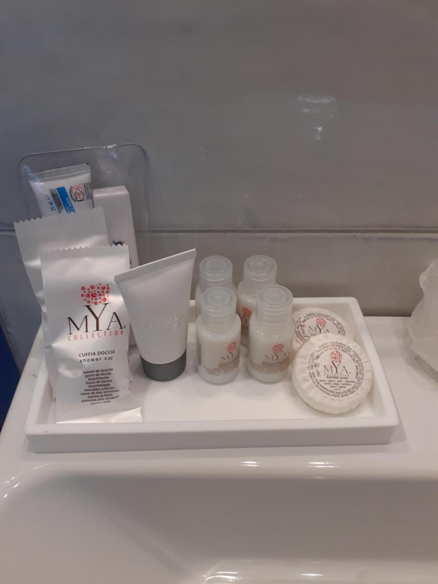 德罗莎酒店 马奥莱 外观 照片